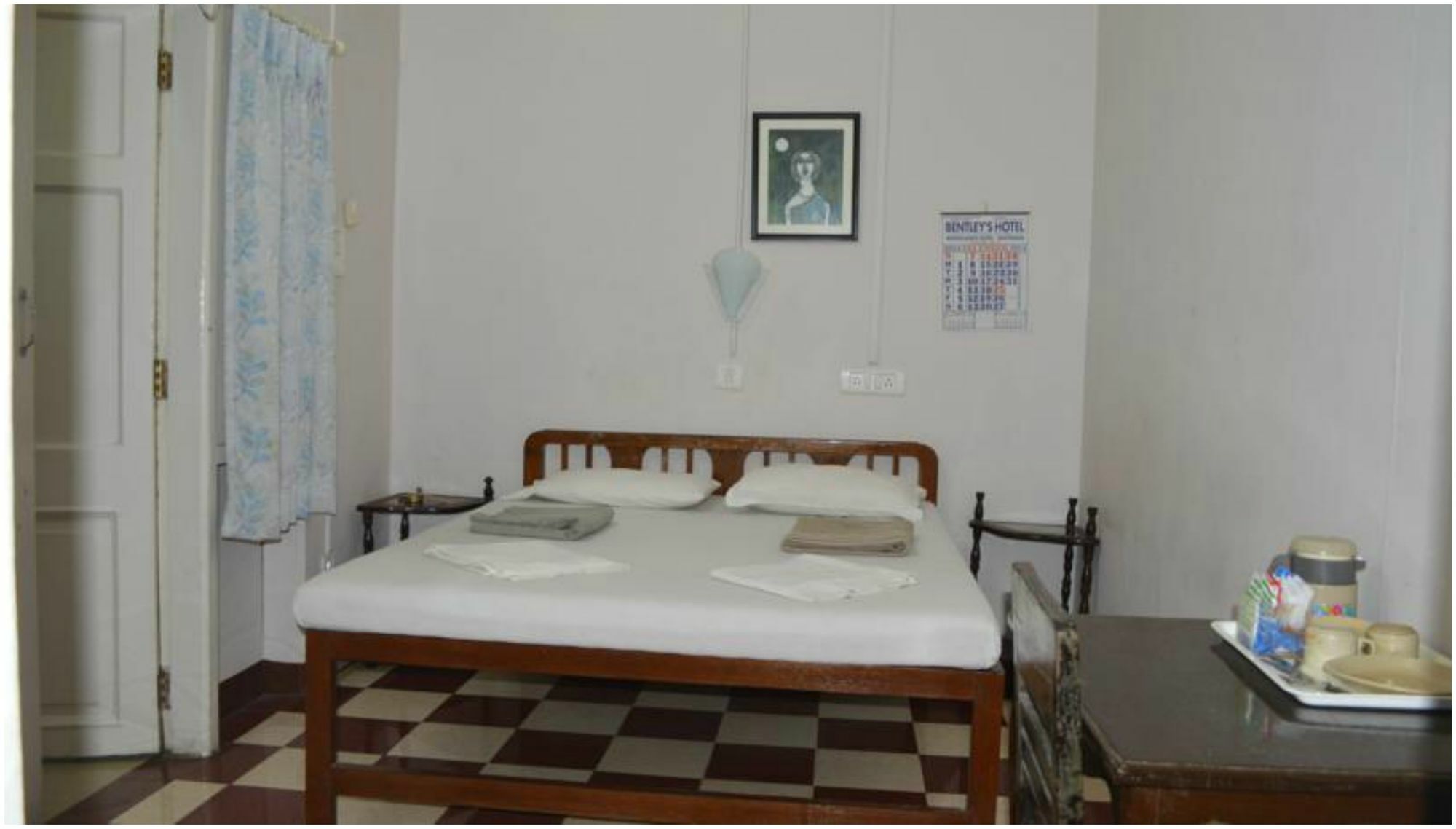 Bentleys Hotel Mumbai Luaran gambar
